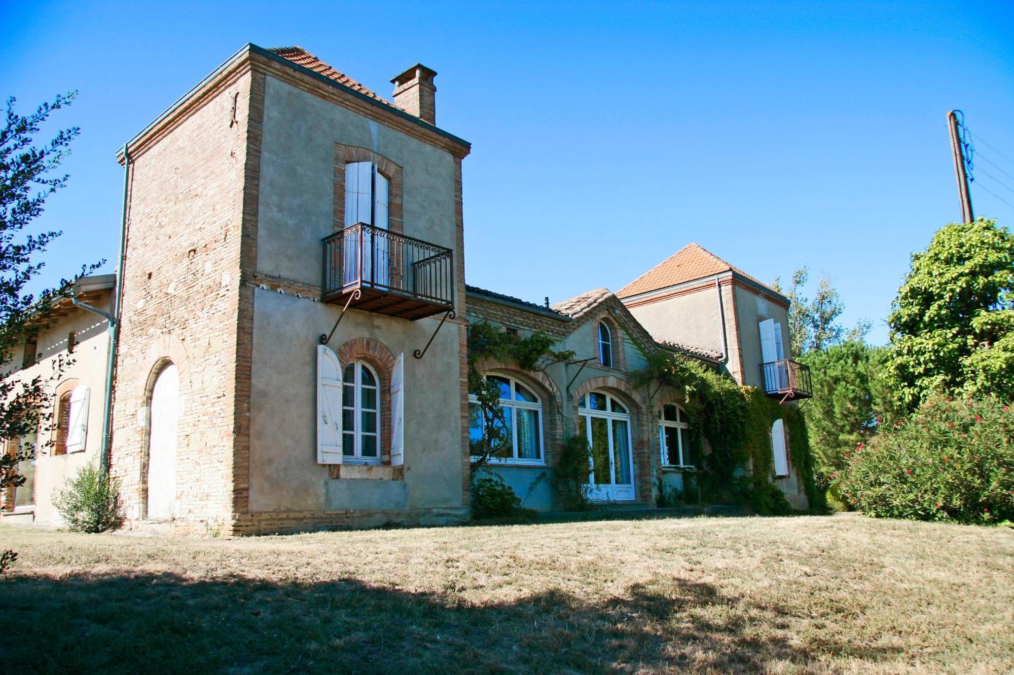 Chambres d'Hôtes Le Loubet LʼIsle-Jourdain Exterior foto