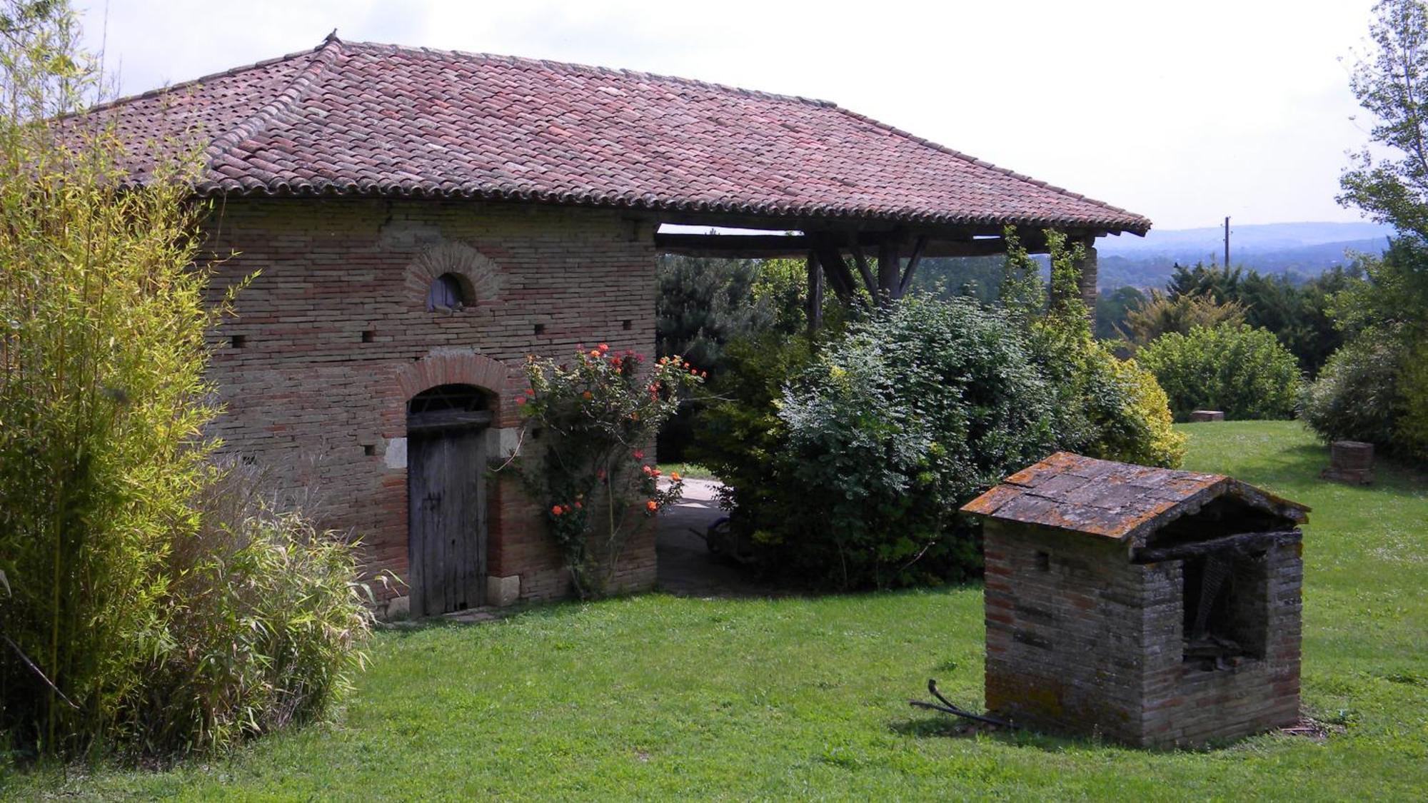 Chambres d'Hôtes Le Loubet LʼIsle-Jourdain Exterior foto