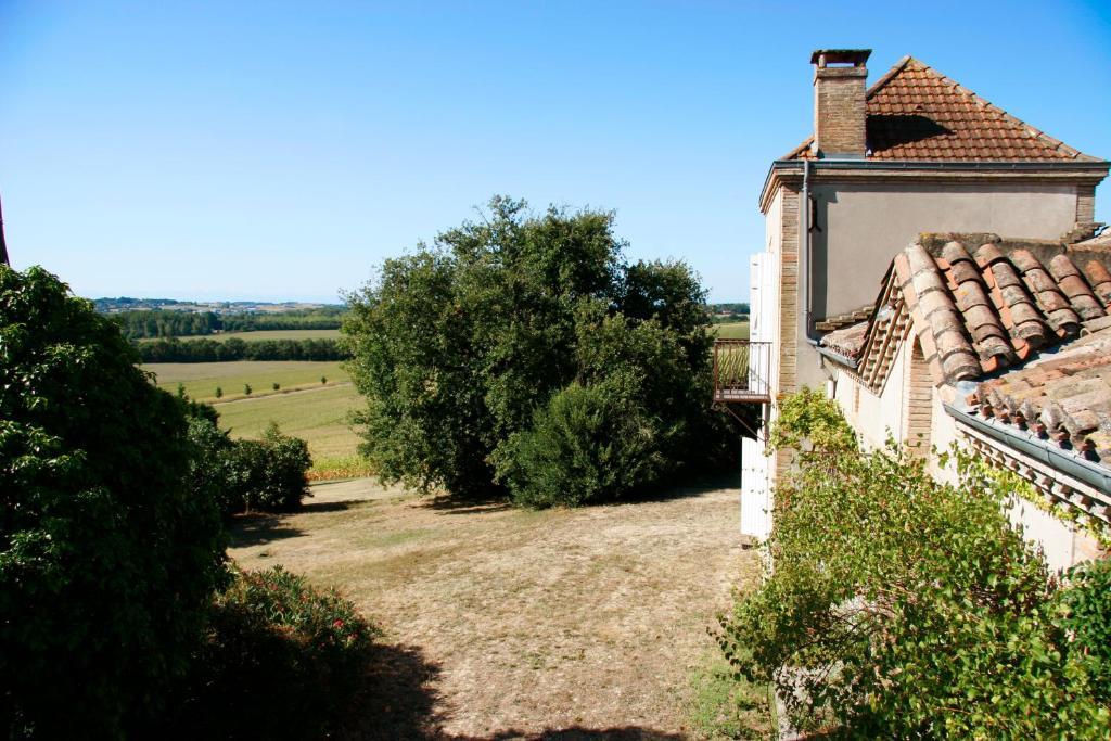 Chambres d'Hôtes Le Loubet LʼIsle-Jourdain Quarto foto